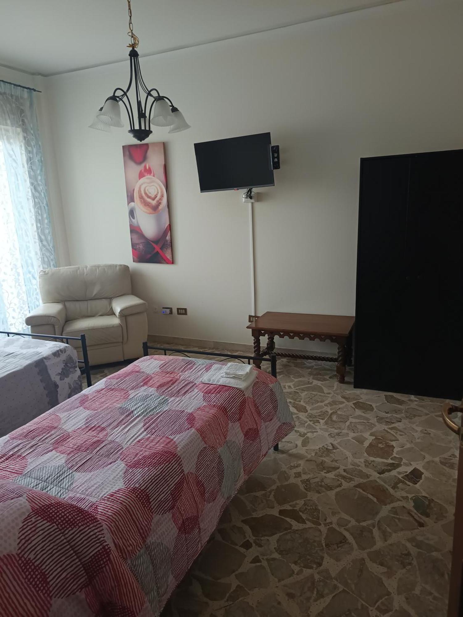 קטאניה New Dawn Apartment, Appartamento Turistico, Casa Per Vacanza, Tre Camere Indipendenti מראה חיצוני תמונה